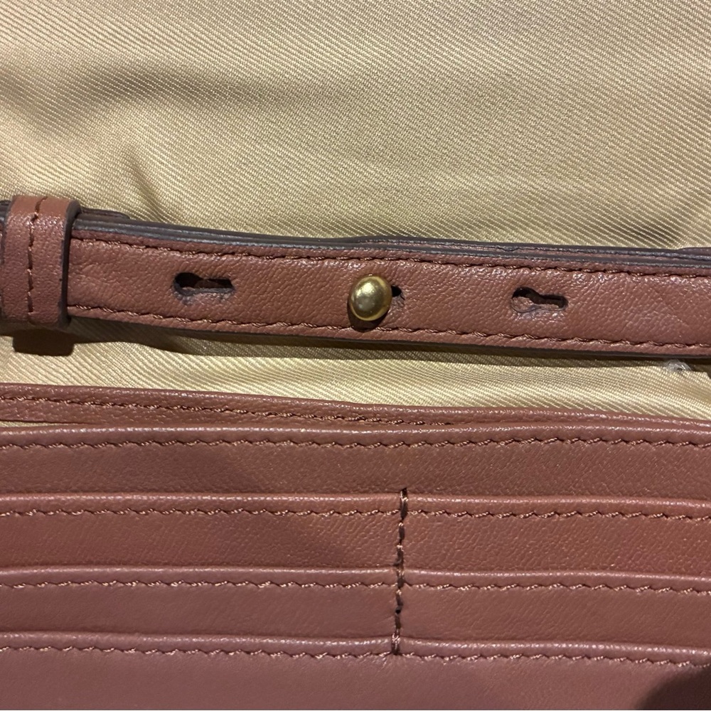 Lucky Brand Leather 2 IN 1 BAG - Picture 5 of 10